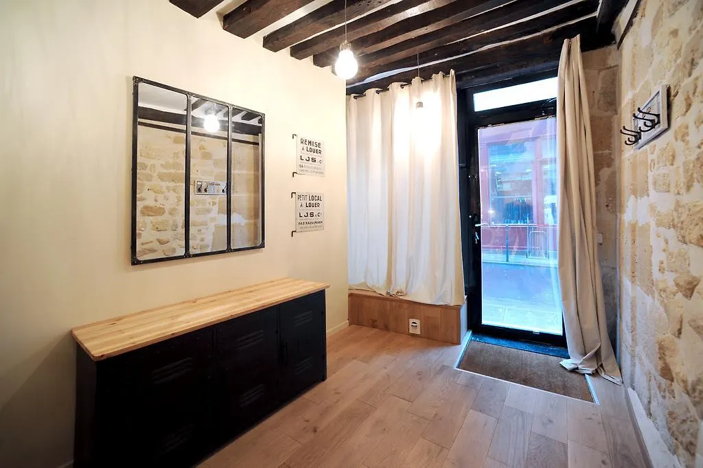Unique Loft In Le Marais * Paříž