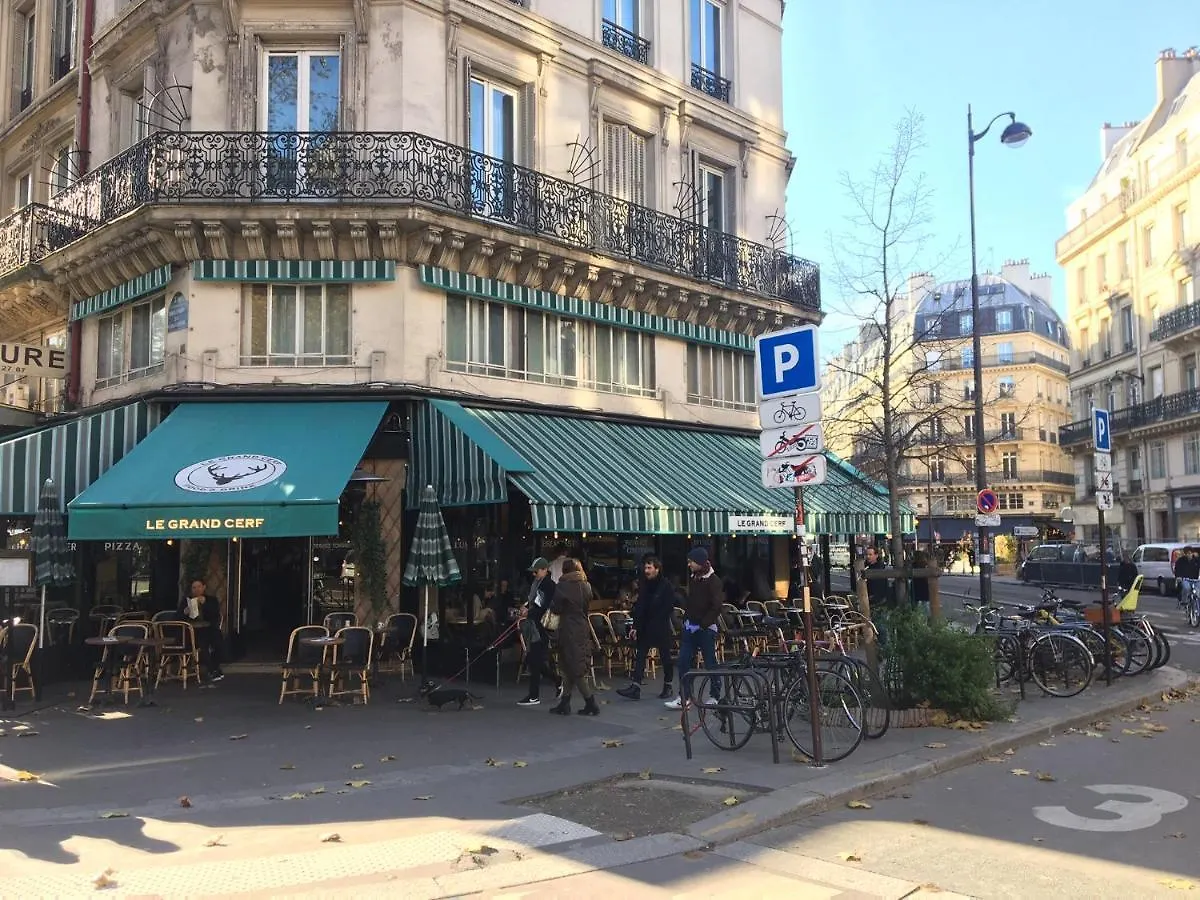 Unique Loft In Le Marais Paris